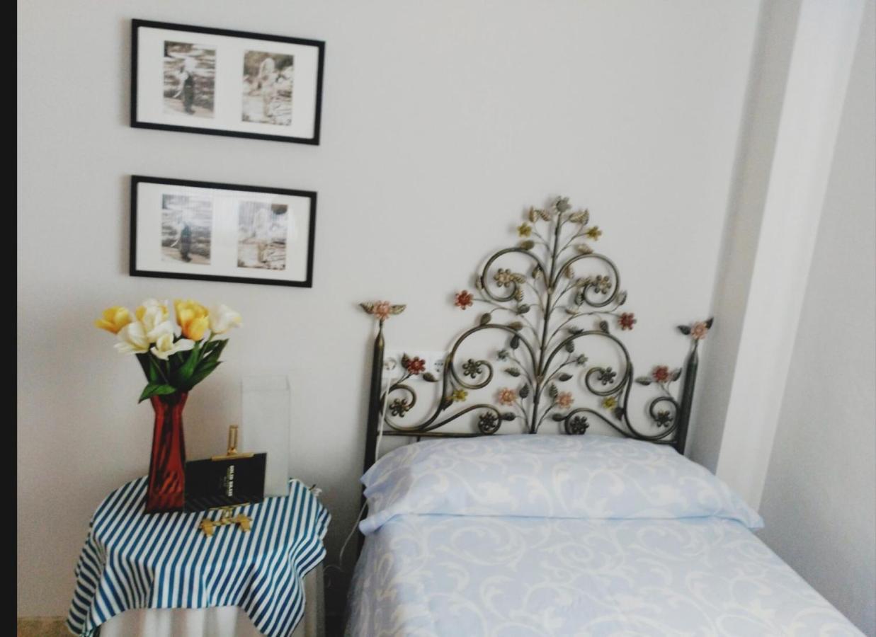 2 La Casa De Marilo Apartman Tomares Kültér fotó