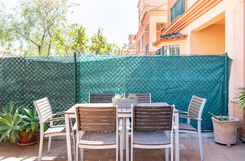 2 La Casa De Marilo Apartman Tomares Kültér fotó